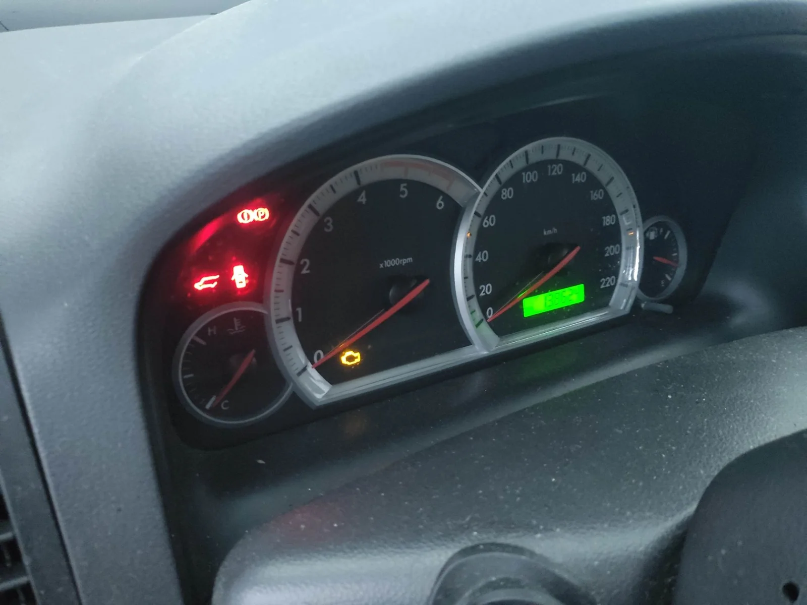 Foto de CUADRO INSTRUMENTOS CHEVROLET CAPTIVA 2.0 Diesel CAT (150 CV / 110 KW)