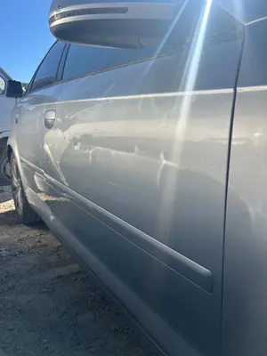 Foto de PUERTA DELANTERA DERECHA AUDI A3 SPORTBACK (8PA) 2.0 16V TFSI (200 CV / 147 KW) referencia 8P4831052A foto 2