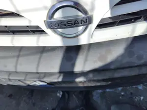 Foto de REFUERZO PARAGOLPES DELANTERO NISSAN INTERSTAR (X70) 2.5 dCi Diesel CAT (114 CV / 84 KW)