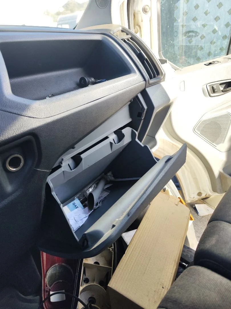 Foto de GUANTERA FORD TRANSIT CHASIS CABINA (TTG) 2.0 TDCi CAT (170 CV / 125 KW)