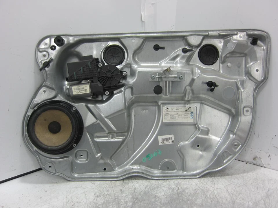 Foto de ELEVALUNAS DELANTERO DERECHO VOLKSWAGEN POLO IV (9N3) 1.4 FSI (86 CV / 63 KW) referencia 6Y2959801