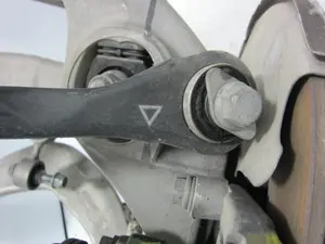 Foto de BRAZO SUSPENSION INFERIOR TRASERO DERECHO PORSCHE MACAN (95BA) referencia 8K0501529L foto 3
