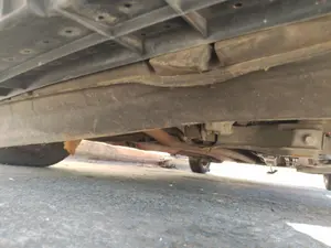 Foto de EJE DELANTERO / CUNA MOTOR PEUGEOT 107 1.0 CAT (384F) (68 CV / 50 KW)
