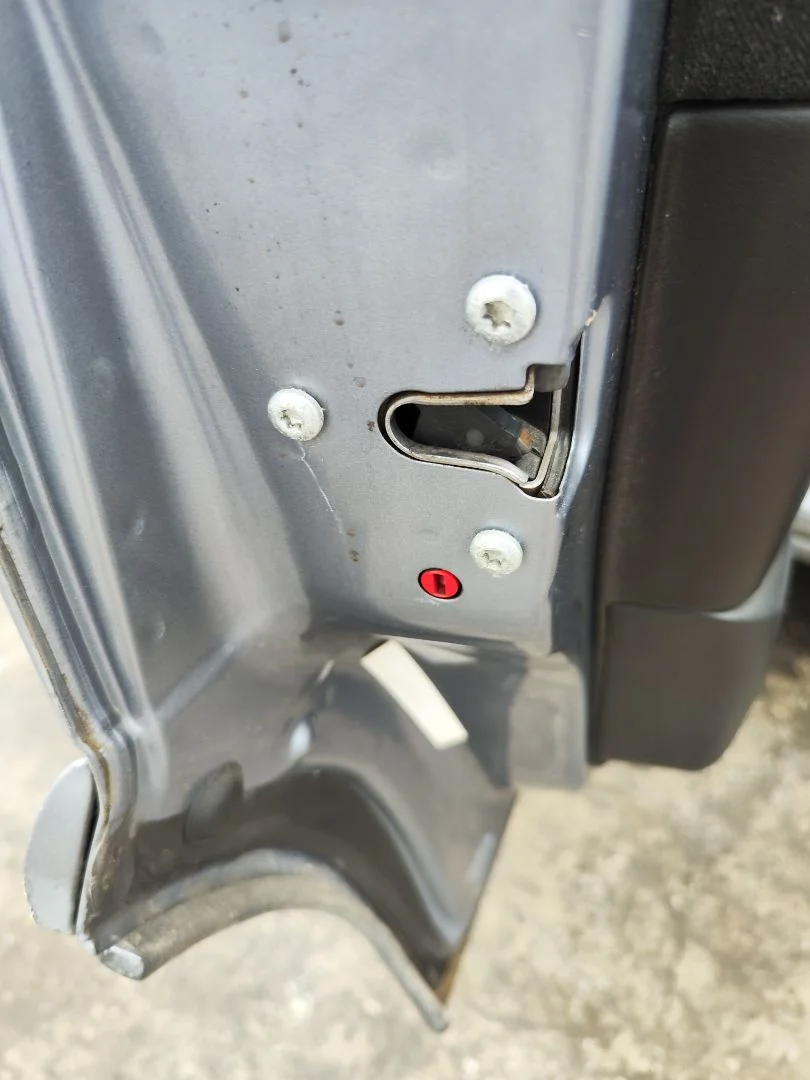 Foto de CERRADURA PUERTA TRASERA IZQUIERDA OPEL ZAFIRA A 2.0 DTI (101 CV / 74 KW)