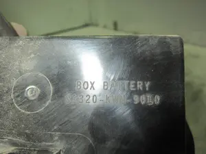 Foto de SOPORTE BATERIA HONDA PCX 125 125 cm3 - 8.6 kW (0 CV / 0 KW) referencia 81320-KWN-9010 foto 3