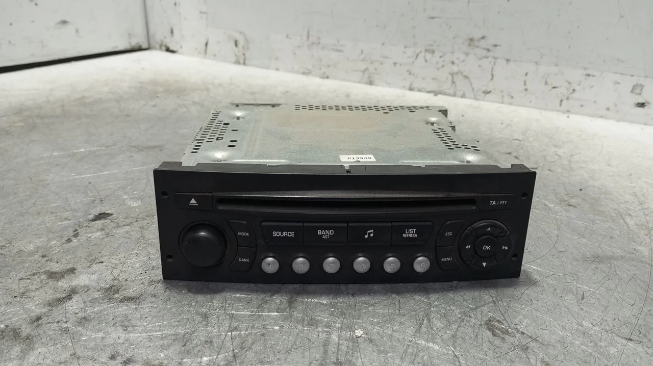 Foto de SISTEMA AUDIO / RADIO CD CITROEN C3 1.4 HDi (68 CV / 50 KW) referencia 96766518XT