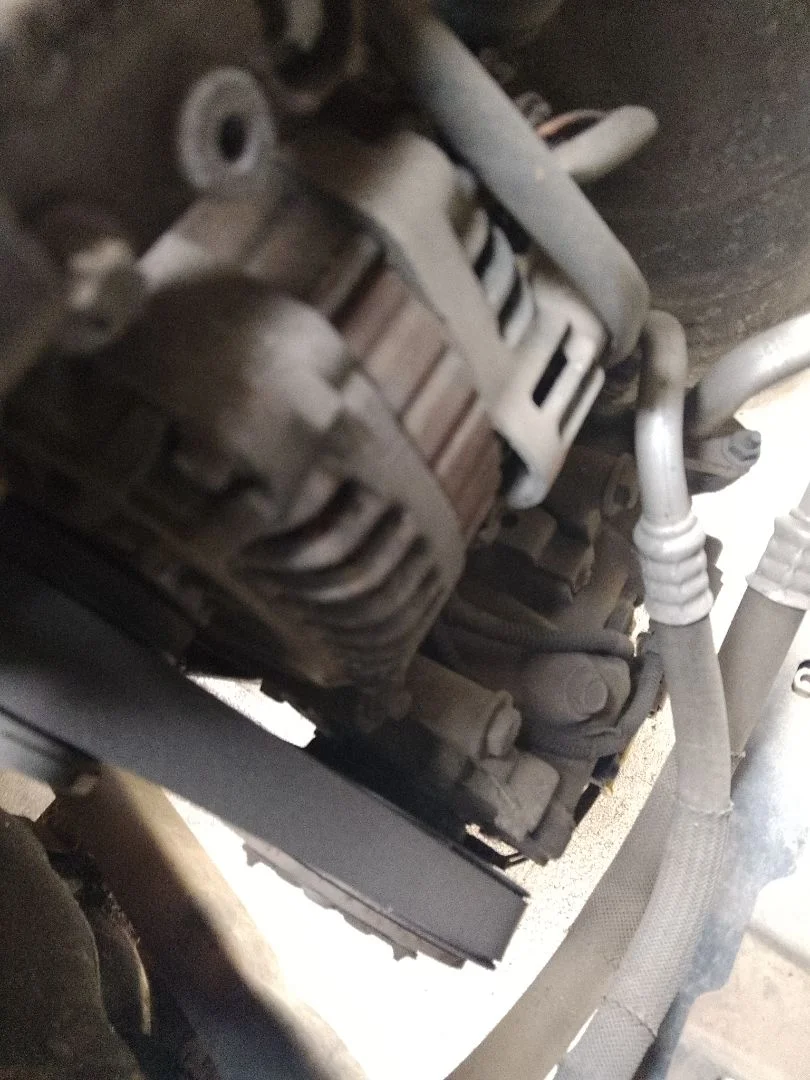 Foto de ALTERNADOR CITROEN C3 PICASSO 1.6 16V (120 CV / 88 KW)