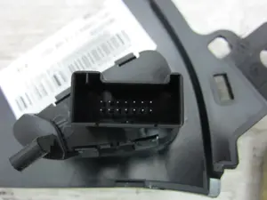 Foto de MOLDURA OPEL CORSA E referencia 13471358 foto 3