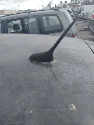 Foto de BASE DE ANTENA PEUGEOT 308 1.6 16V HDi (90 CV / 66 KW)