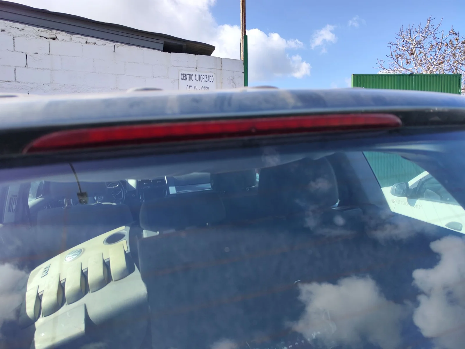 Foto de LUZ CENTRAL DE FRENO VOLKSWAGEN TOUAREG (7LA) 2.5 TDI (174 CV / 128 KW)
