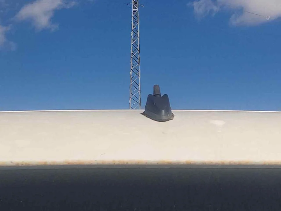 Foto de BASE DE ANTENA MERCEDES-BENZ SPRINTER II FURGÓN 2.1 CDI CAT (129 CV / 95 KW)