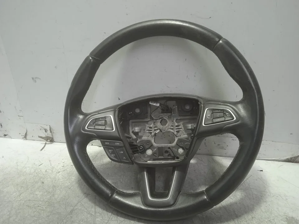 Foto de VOLANTE FORD FOCUS BERLINA (CEW) 1.0 EcoBoost CAT (125 CV / 92 KW) referencia GV413600DD3ZHE