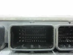 Foto de CENTRALITA MOTOR UCE CITROEN XSARA BERLINA 2.0 HDi CAT (RHY / DW10TD) (90 CV / 66 KW) referencia 0281011084 foto 4