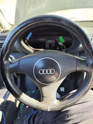Foto de VOLANTE AUDI A3 (8L) 1.6  (102 CV / 75 KW) referencia 8Z0419091D FKZ