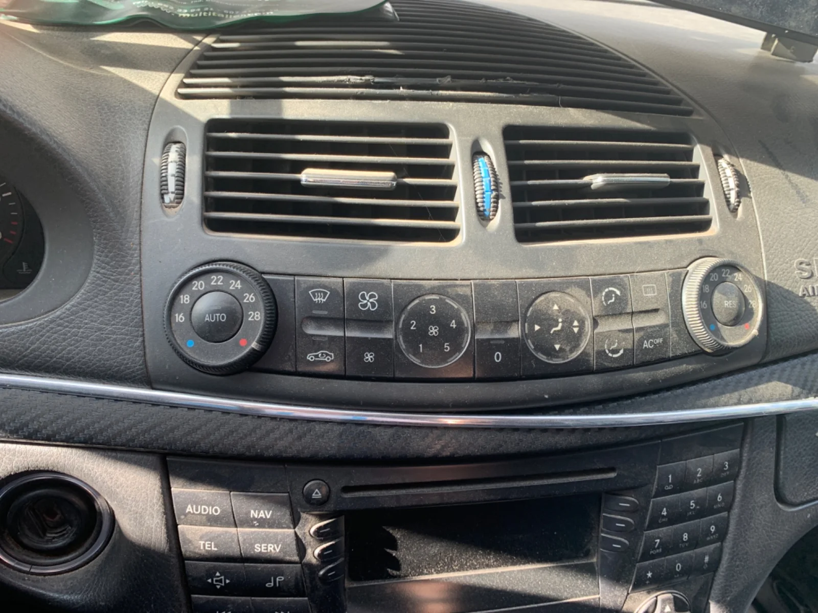 Foto de MANDO CALEFACCION / AIRE ACONDICIONADO MERCEDES-BENZ CLASE E (BM 211) BERLINA 2.7 CDI CAT (177 CV / 130 KW) referencia A2118304185