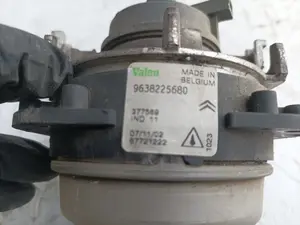 Foto de FARO ANTINIEBLA IZQUIERDO CITROEN XSARA PICASSO 2.0 HDi CAT (RHY / DW10TD) (90 CV / 66 KW) referencia 9638225680 foto 2