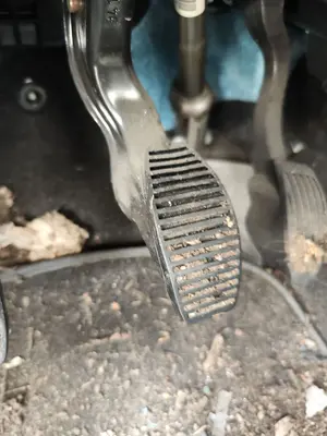 Foto de PEDAL FRENO FIAT 500 (150) BERLINA 1.2 CAT (69 CV / 51 KW)