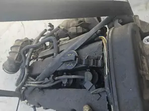 Foto de MOTOR COMPLETO FORD FOCUS BERLINA (CAK) 1.6 16V CAT (101 CV / 74 KW) referencia FYDB foto 3