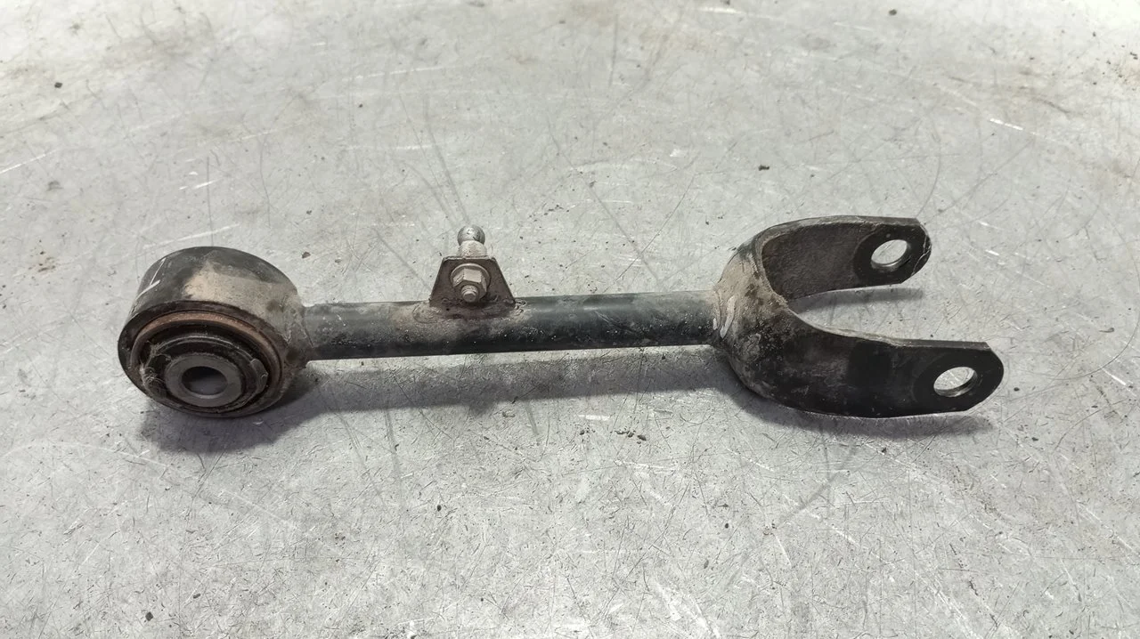 Foto de BRAZO SUSPENSION SUPERIOR TRASERO IZQUIERDO TESLA MODEL 3 referencia 1044423-00-H