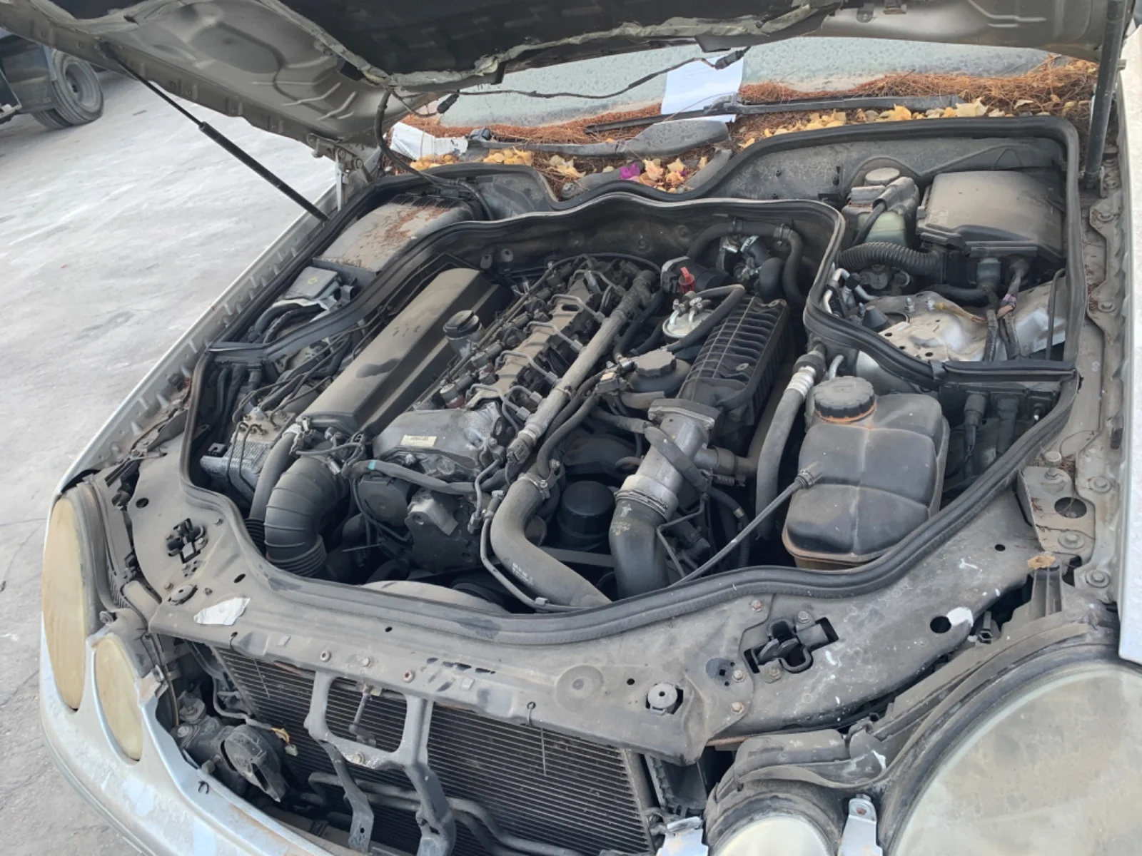 Foto de CENTRALITA MOTOR UCE MERCEDES-BENZ CLASE E (BM 211) BERLINA 2.7 CDI CAT (177 CV / 130 KW)