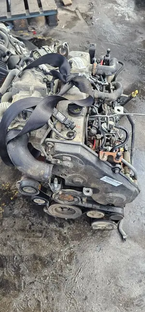 Foto de DESPIECE MOTOR FORD C-MAX (CB3)(2007) 1.8 TDCi Turbodiesel CAT (116 CV / 85 KW) referencia KKDA