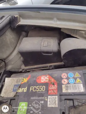 Foto de CAJA RELES / FUSIBLES CITROEN C3 1.4 HDi (68 CV / 50 KW)