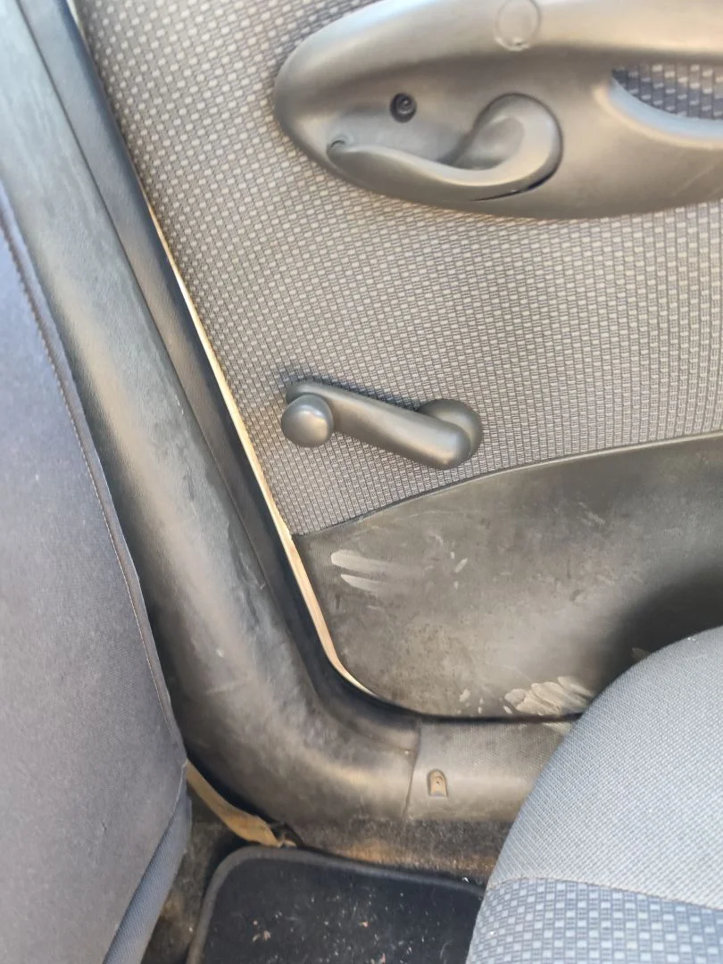 Foto de ELEVALUNAS TRASERO DERECHO FIAT II PUNTO (188) BERLINA 1.3 JTD CAT (69 CV / 51 KW)