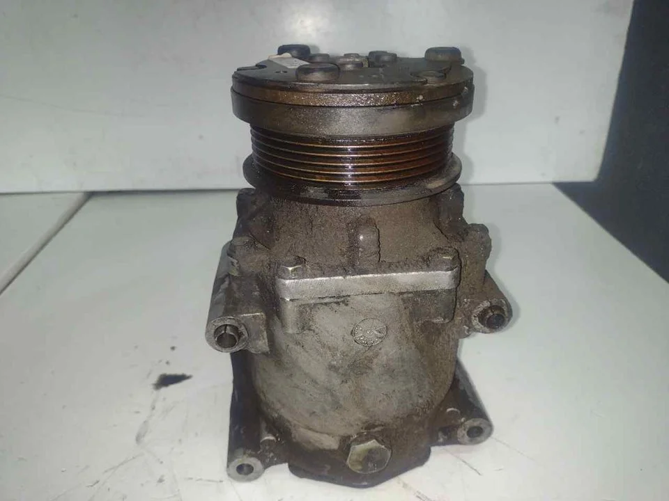 Foto de COMPRESOR AIRE ACONDICIONADO FORD FOCUS BERLINA (CAK) 1.8 TDDI Turbodiesel CAT (90 CV / 66 KW) referencia YS4H19D629AB