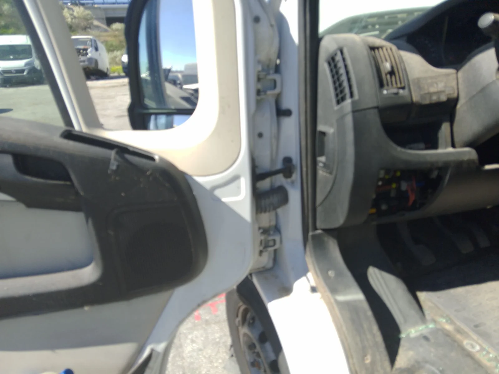 Foto de CENTRALITA CONFORT FIAT DUCATO 3 MAXI FURGÓN TS 35 (295) 2.3 JTD CAT (148 CV / 109 KW)