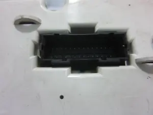 Foto de CUADRO INSTRUMENTOS VOLKSWAGEN GOLF III (1H1)(11.1991) 1.8 (75 CV / 55 KW) referencia 88311188 foto 2