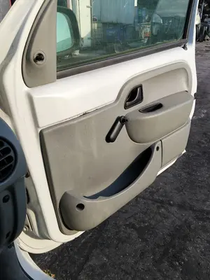 Foto de ELEVALUNAS DELANTERO DERECHO RENAULT KANGOO I (F/KC0) 1.9 dCi Diesel CAT (84 CV / 62 KW) referencia 8200157006