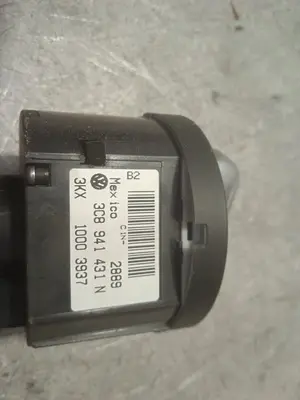 Foto de MANDO LUCES VOLKSWAGEN GOLF VI (5K1)(10.2008) 2.0 TDI DPF (170 CV / 125 KW) referencia 3C8941431N foto 4