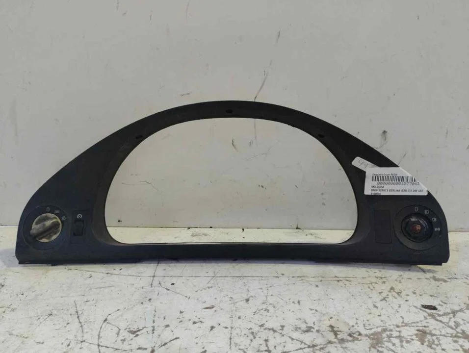 Foto de MOLDURA BMW SERIE 5 BERLINA (E39) 2.5 24V CAT (170 CV / 125 KW) referencia 8168069