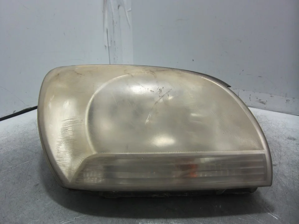 Foto de FARO DERECHO KIA SPORTAGE (KM) 2.0 CAT (141 CV / 104 KW) referencia E131750094