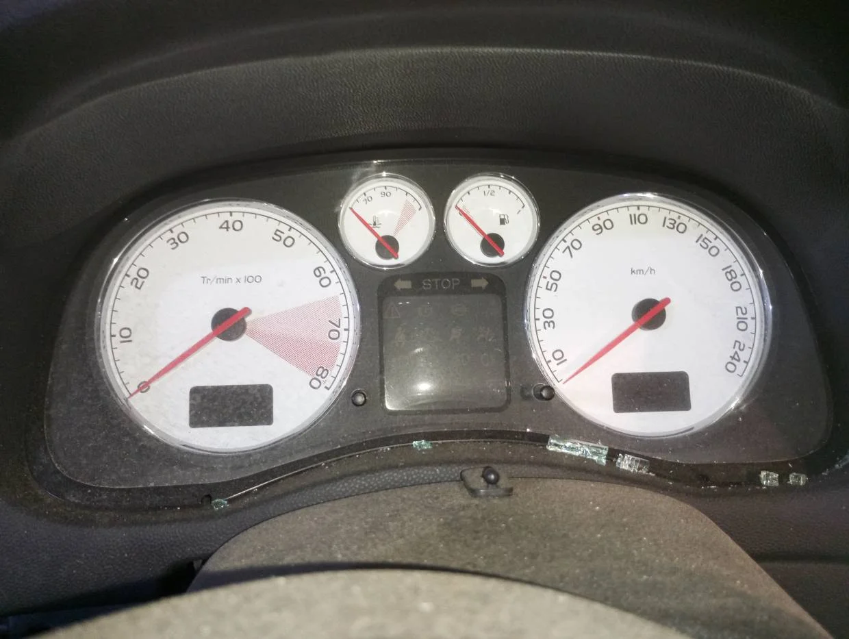 Foto de CUADRO INSTRUMENTOS PEUGEOT 307 CC CABRIO-COUPÉ (S2)