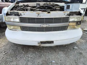Foto de REJILLA DELANTERA CHEVROLET ASTRO VAN 4.3 V6 CAT (189 CV / 139 KW)