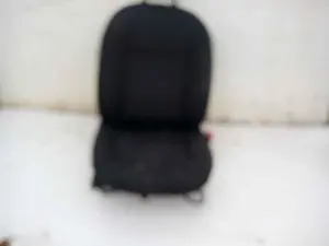 Foto de ASIENTO DELANTERO DERECHO DACIA LOGAN II 1.5 dCi Diesel FAP CAT (90 CV / 66 KW) referencia 876015465R foto 4