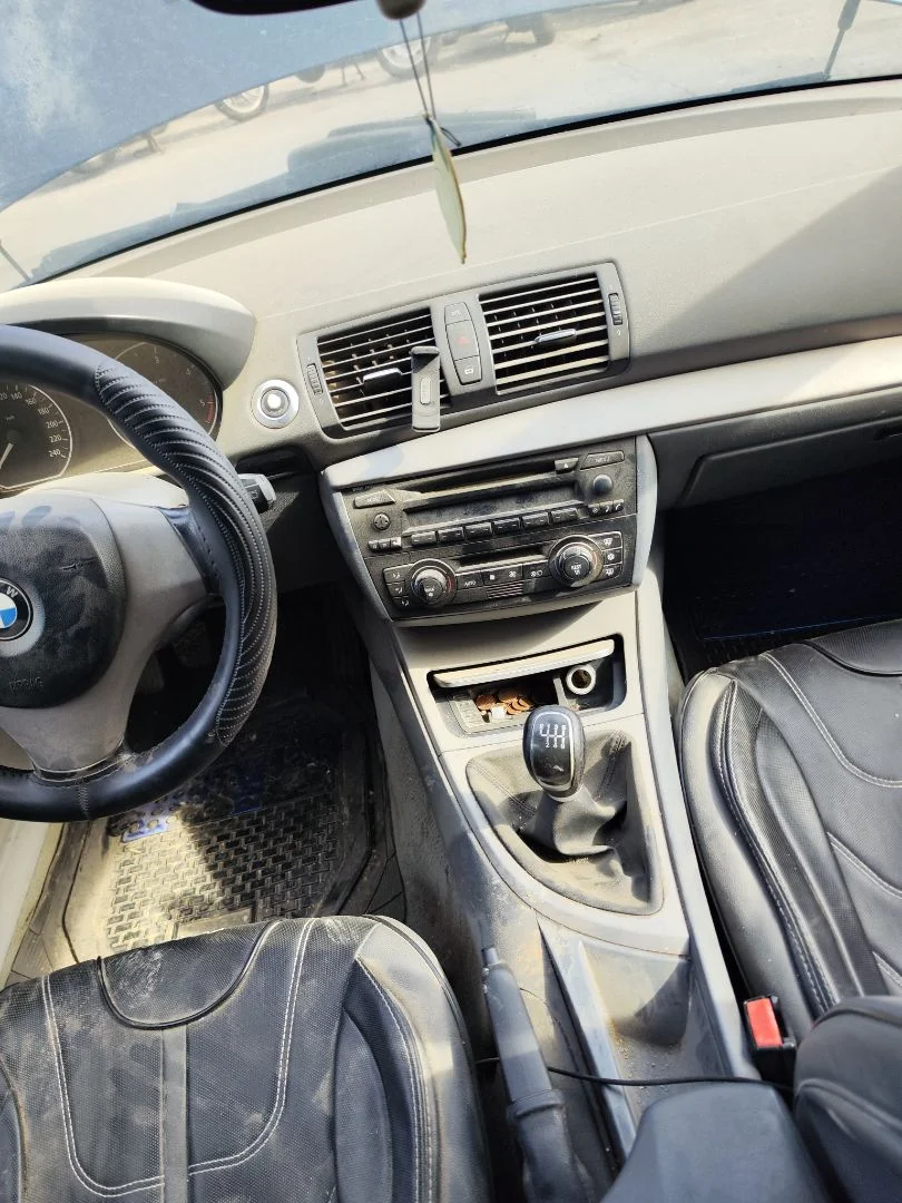 Foto de MANDO CALEFACCION / AIRE ACONDICIONADO BMW SERIE 1 BERLINA (E81/E87) 2.0 16V Diesel CAT (122 CV / 90 KW)