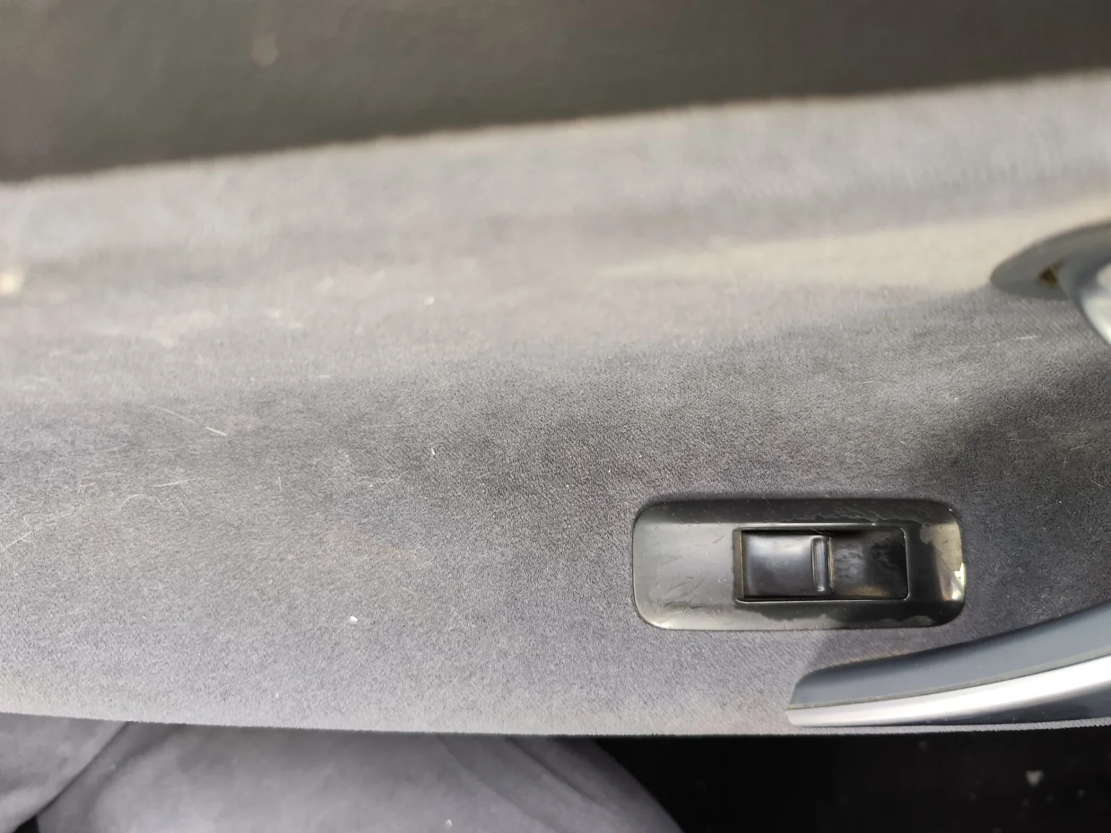 Foto de MANDO ELEVALUNAS TRASERO IZQUIERDO NISSAN PRIMERA BERLINA (P12) 1.9 16V Turbodiesel CAT (120 CV / 88 KW)