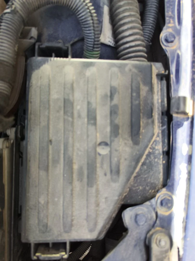 Foto de CAJA RELES / FUSIBLES OPEL COMBO (CORSA C) 1.3 16V CDTI CAT (Z 13 DT / LN9) (69 CV / 51 KW)