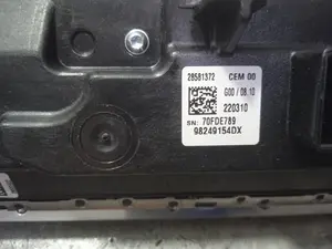 Foto de MANDO MULTIFUNCION PEUGEOT 3008 1.5 Blue-HDI FAP (131 CV / 96 KW) referencia 98249154DX foto 2