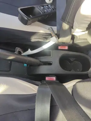 Foto de ENGANCHE CINTURON DELANTERO IZQUIERDO PEUGEOT 207 1.6 HDi FAP CAT (9HZ / DV6TED4) (109 CV / 80 KW)
