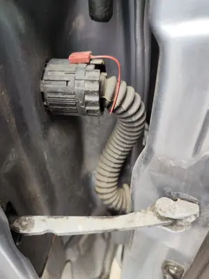 Foto de RETENEDOR PUERTA OPEL ZAFIRA A 2.0 DTI (101 CV / 74 KW)