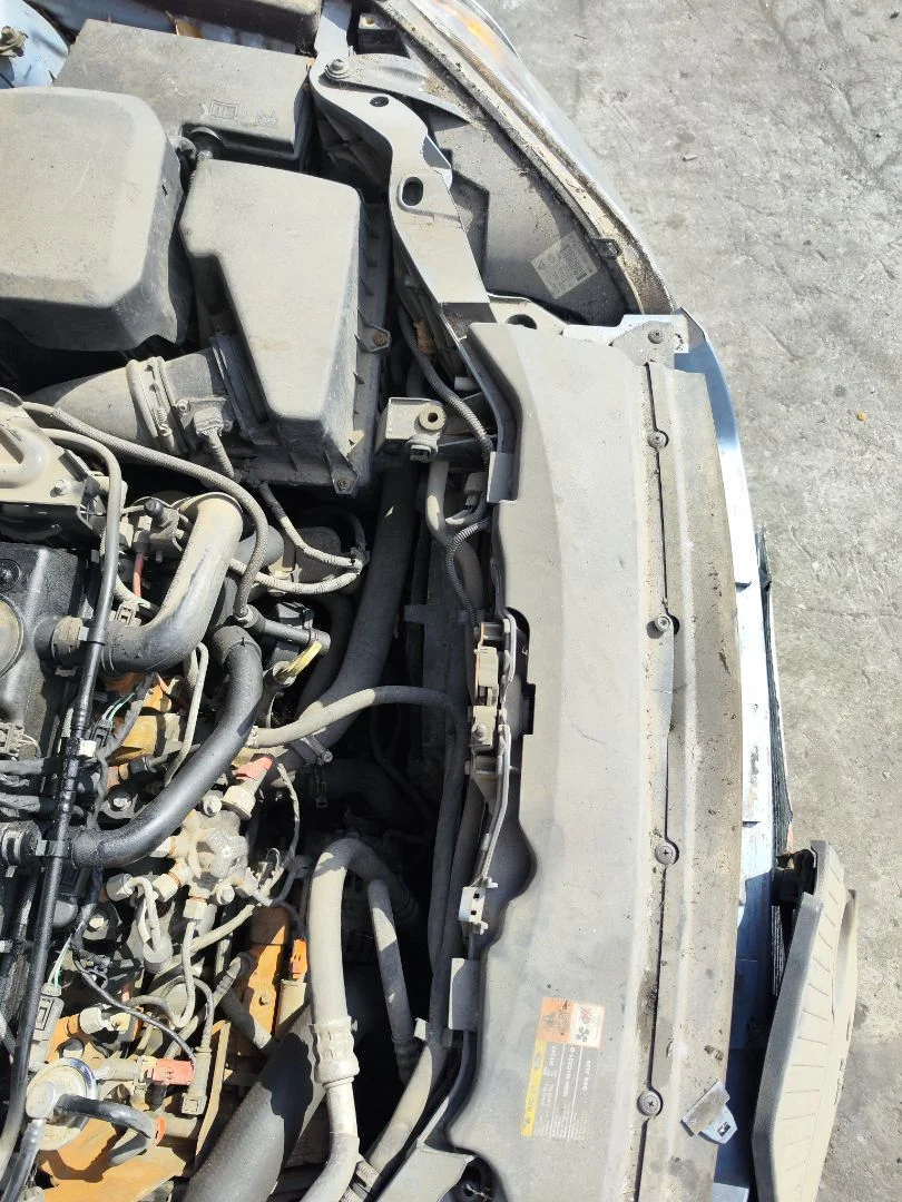 Foto de PANEL FRONTAL FORD FOCUS BERLINA (CAP) 1.8 TDCi Turbodiesel CAT (116 CV / 85 KW)