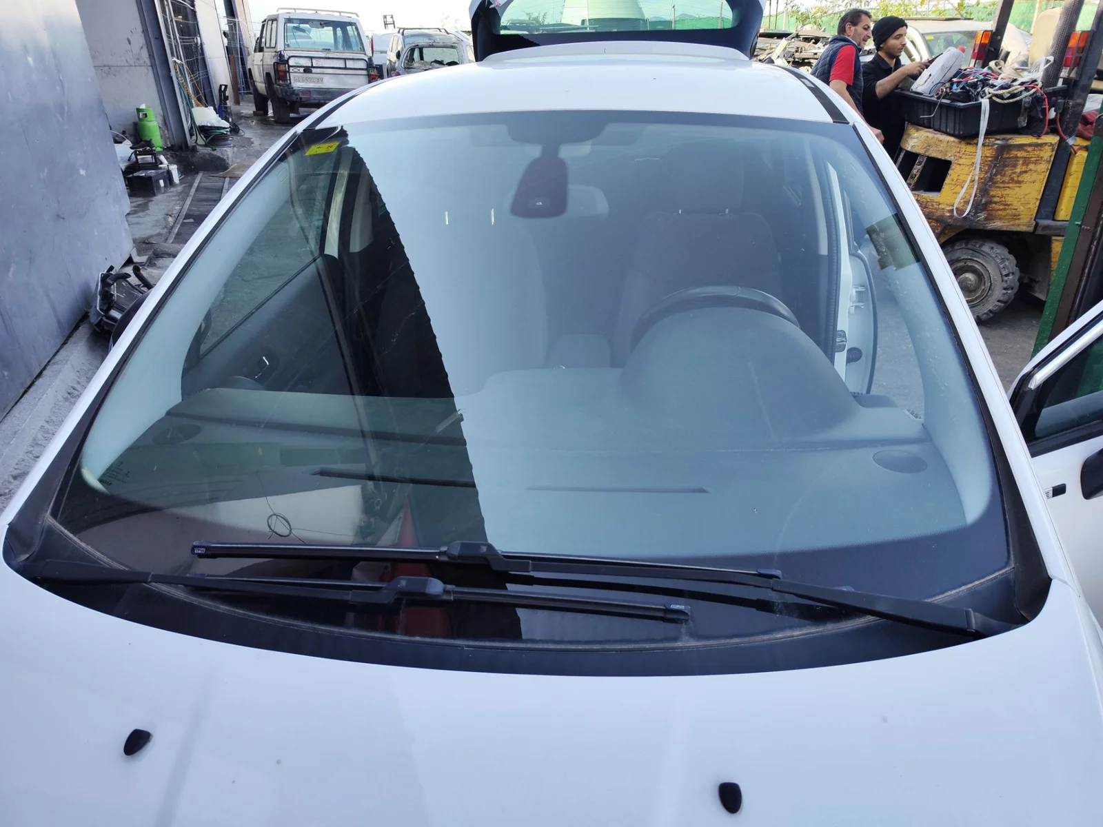 Foto de PARABRISAS PEUGEOT 3008 1.6 Blue-HDI FAP (120 CV / 88 KW)
