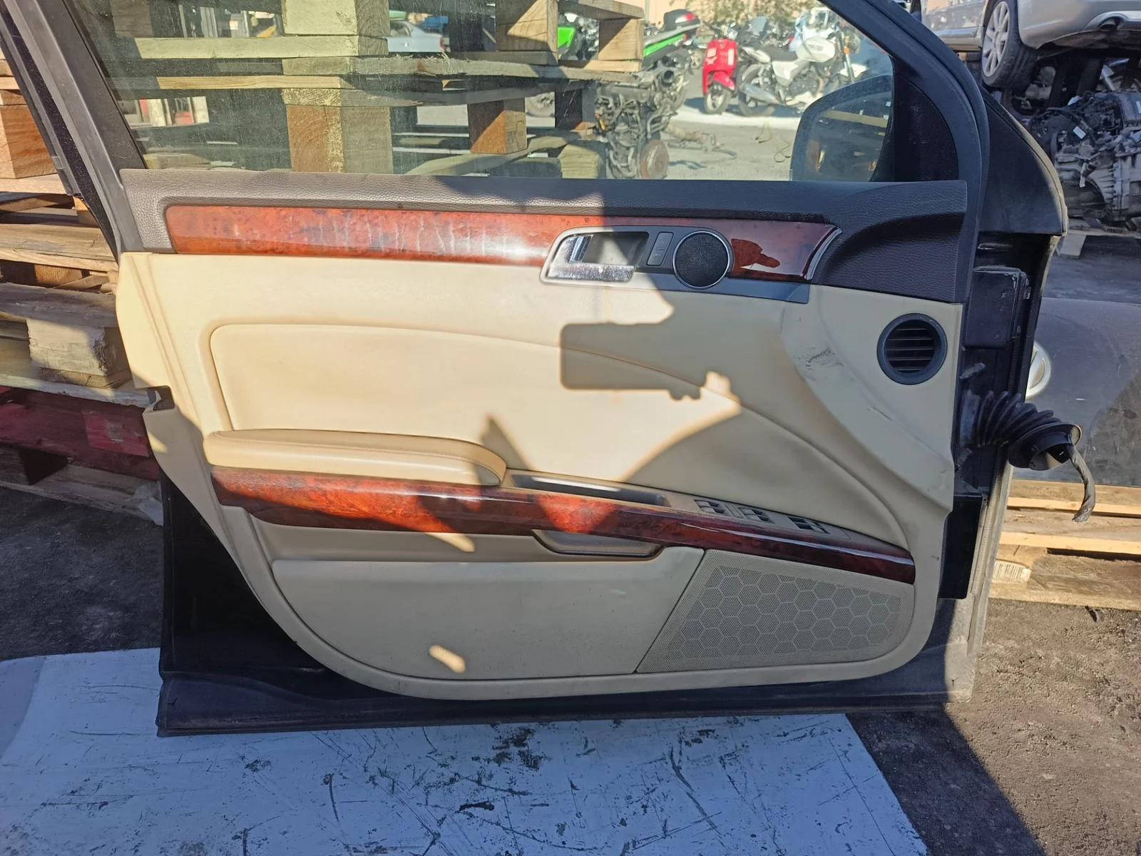 Foto de GUARNECIDO PUERTA DELANTERA IZQUIERDA VOLKSWAGEN PHAETON (3D2/3D8) 6.0 W12 48V CAT (BAN) (420 CV / 309 KW)