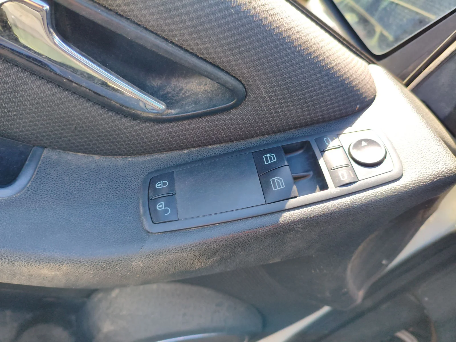 Foto de MANDO ELEVALUNAS DELANTERO IZQUIERDO MERCEDES-BENZ CLASE B (BM 245) 2.0 CDI CAT (109 CV / 80 KW)