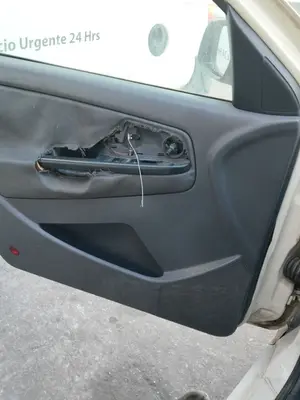 Foto de ELEVALUNAS DELANTERO IZQUIERDO SEAT IBIZA (6K1) 1.9 TDI (90 CV / 66 KW) referencia 6K4837401P