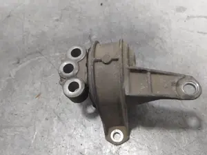 Foto de SOPORTE MOTOR DERECHO OPEL ZAFIRA A 1.8 16V CAT (116 CV / 85 KW) referencia 90575772