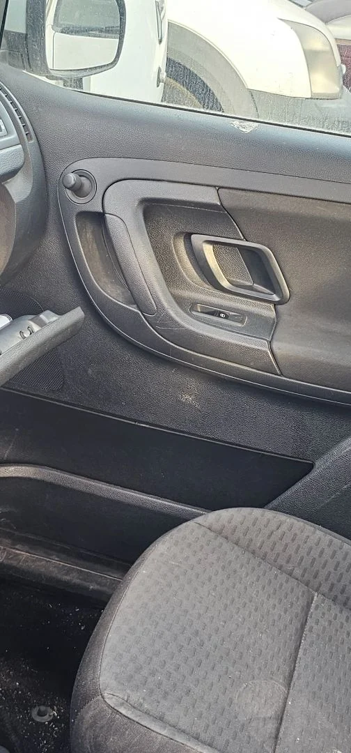 Foto de MANETA INTERIOR DELANTERA DERECHA SKODA FABIA (5J2) 1.2 (60 CV / 44 KW) referencia 5J0837226A 2AU